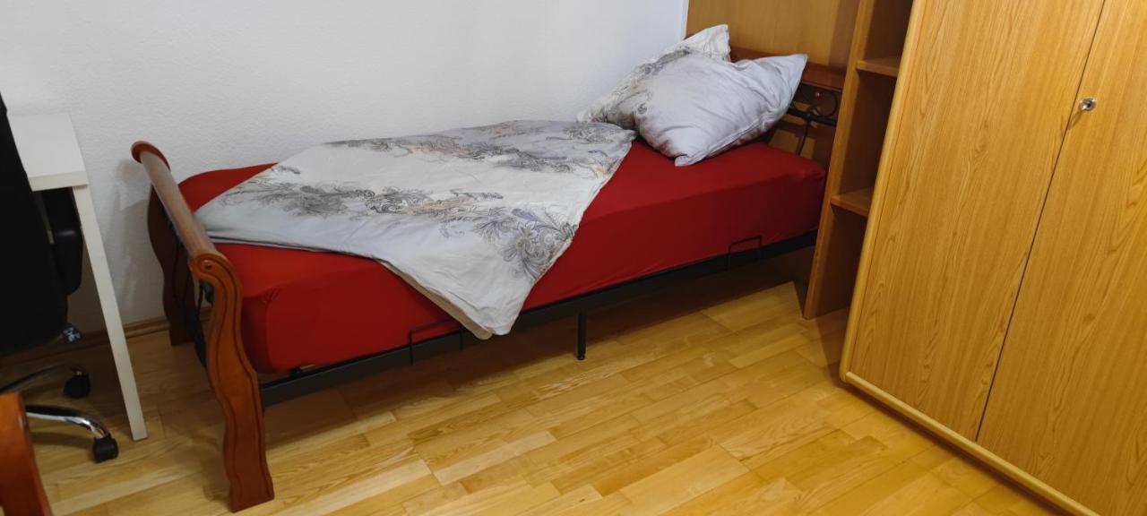 Einzimmerwohnung Mit Parkplatz Ohne Kueche Bischweier ภายนอก รูปภาพ
